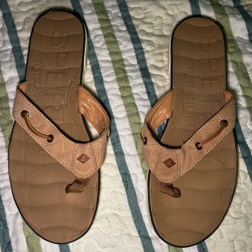 Sperry Tan Baitfish Flip Flops